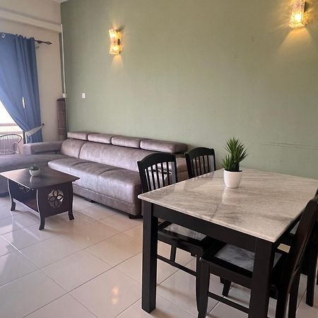 Apartamento Tanjung Tuan Regency Port Dickson 1 Carpark Exterior foto
