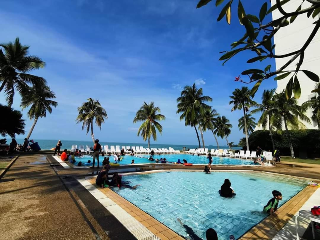 Apartamento Tanjung Tuan Regency Port Dickson 1 Carpark Exterior foto