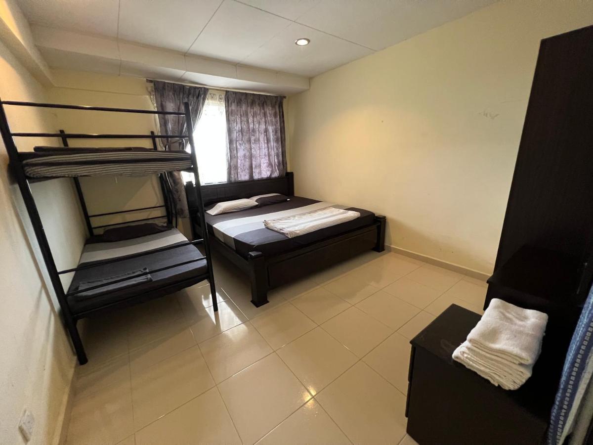 Apartamento Tanjung Tuan Regency Port Dickson 1 Carpark Exterior foto