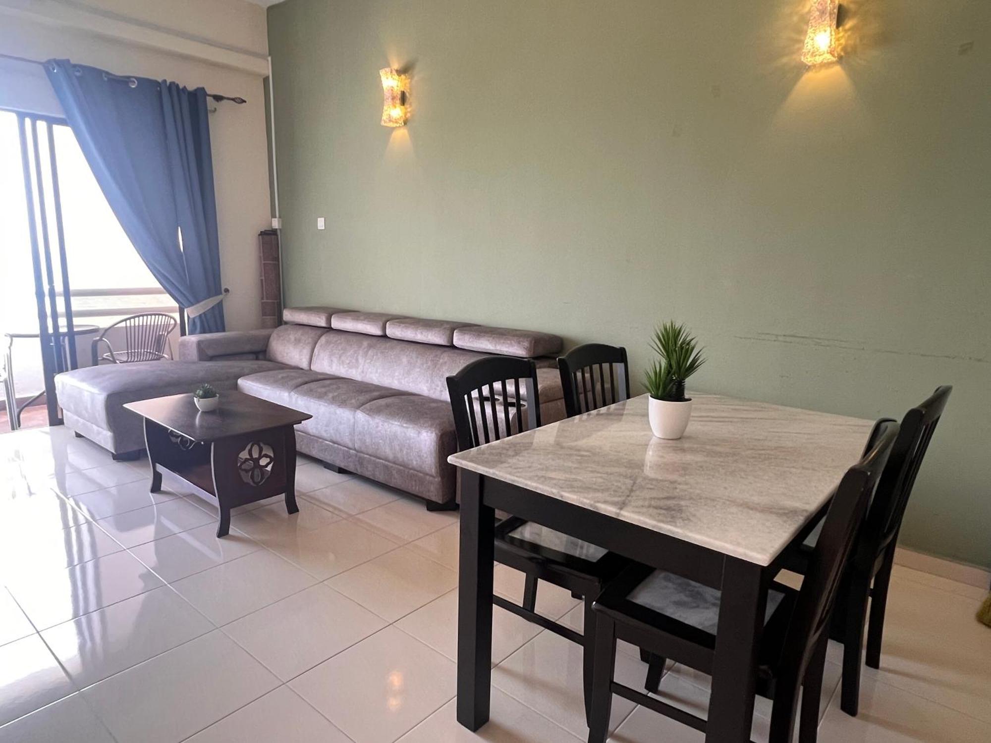 Apartamento Tanjung Tuan Regency Port Dickson 1 Carpark Exterior foto